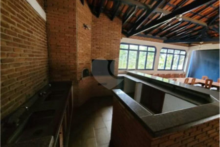 Chácara à venda com 5 quartos, sendo 4 suítes, em Chácara Terra Nova, Jundiaí, SP