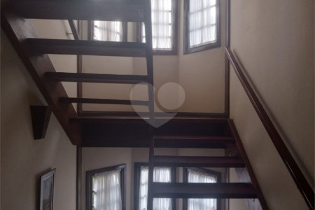 Chácara à venda com 7 quartos, sendo 3 suítes, em Saboó, São Roque, SP