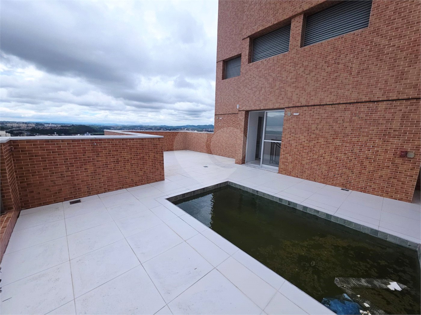 Triplex à venda com 4 suítes em Anhangabaú, Jundiaí, SP
