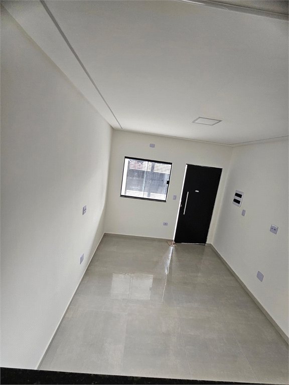Sobrado à venda com 2 quartos em Maracanã, Praia Grande, SP