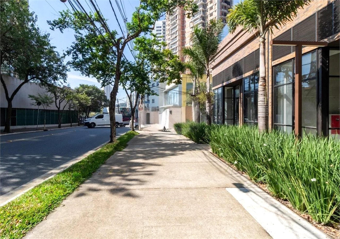 Loja nova com 100 m² para locação próximo ao metrô Chácara Klabin!!