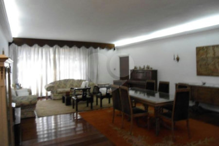 Casa à venda com 5 quartos, sendo 2 suítes, em Planalto Paulista, São Paulo, SP