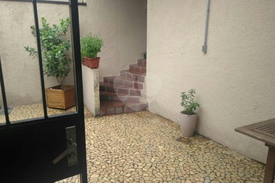 Casa à venda com 3 quartos, sendo 1 suíte, em Jardim São Paulo(zona Norte), São Paulo, SP