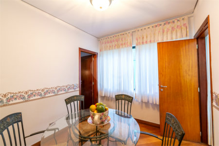 Casa à venda com 4 quartos, sendo 2 suítes, em Brooklin Paulista, São Paulo, SP