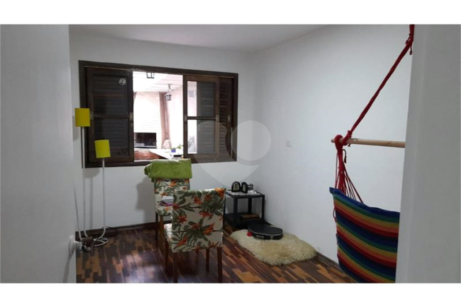 Casa à venda ou para alugar com 5 quartos, sendo 1 suíte, em Vila Romero, São Paulo, SP