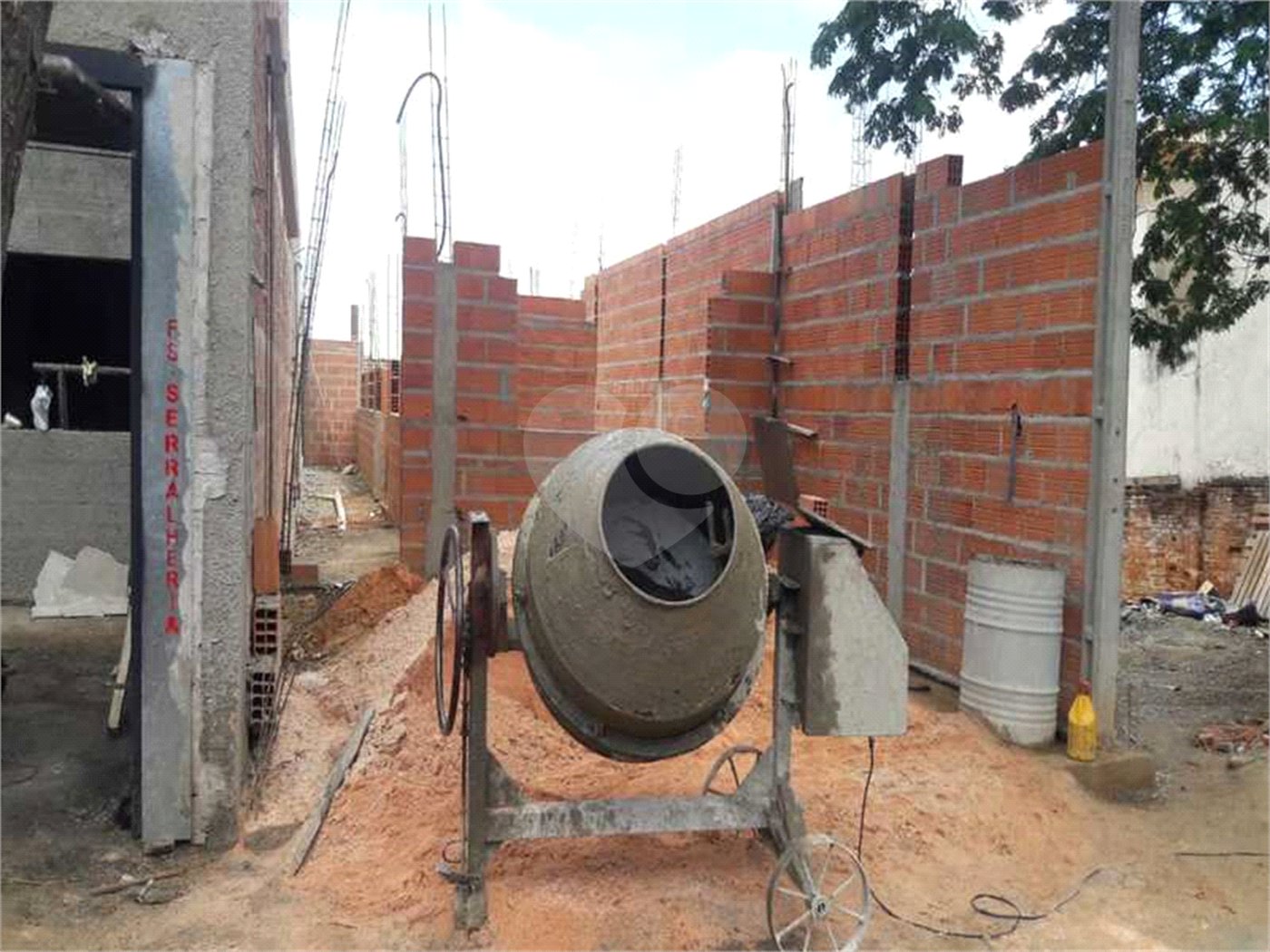 Casa à venda com 3 quartos, sendo 1 suíte, no Centro, Indaiatuba, SP