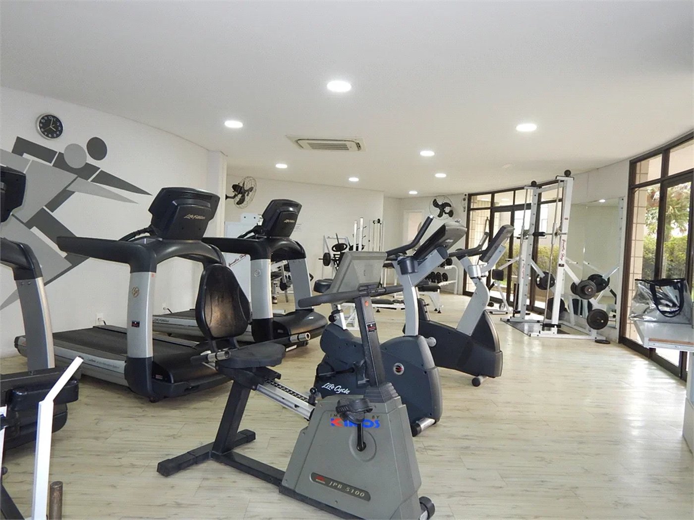 Apartamento à venda com 4 quartos, sendo 3 suítes, em Paraíso do Morumbi, São Paulo, SP