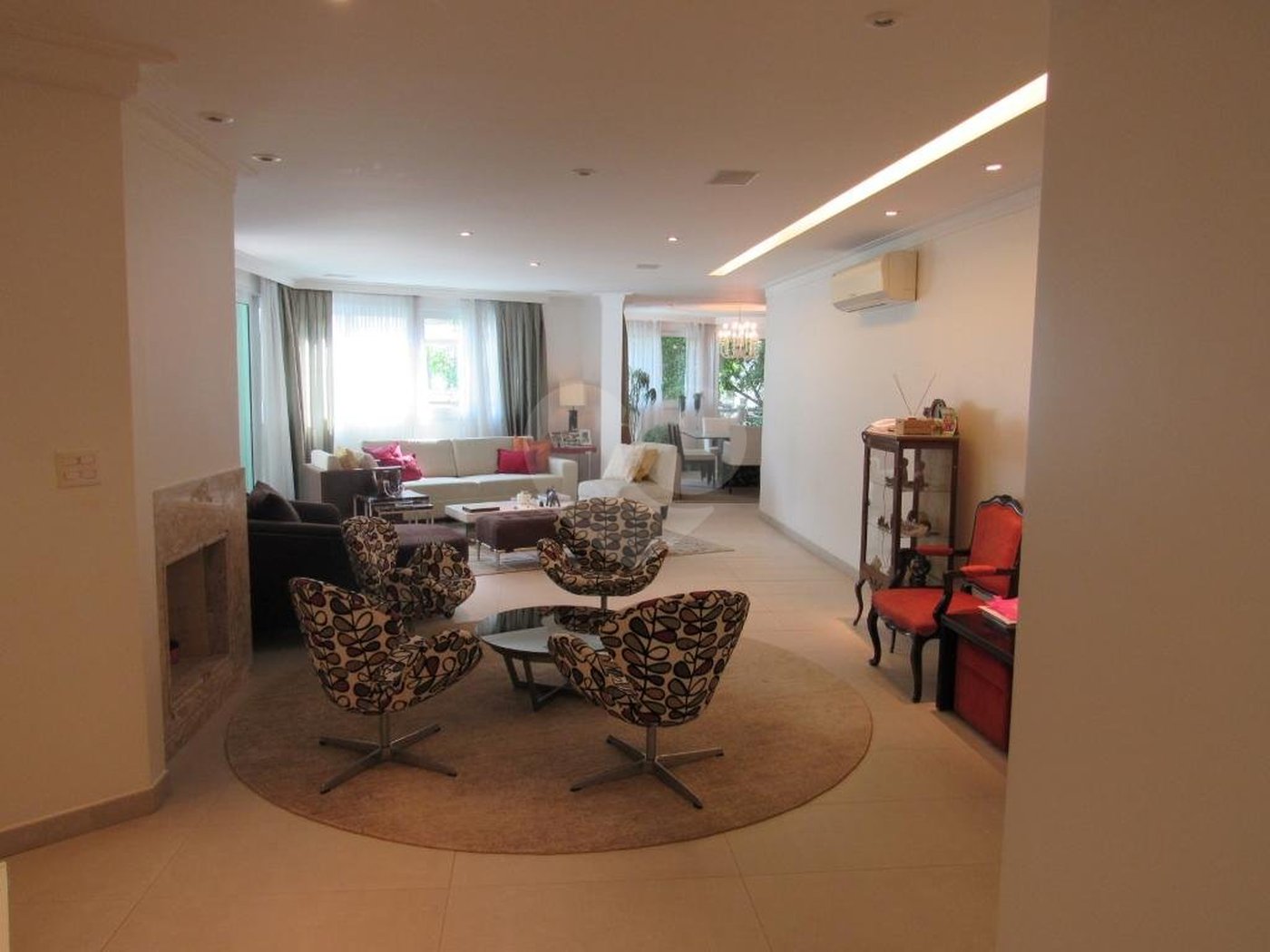 Apartamento à venda com 3 suítes em Real Parque, São Paulo, SP
