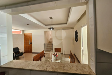 Casa à venda com 4 quartos, sendo 2 suítes,  no condomínio Jd Portugal, Sorocaba - SP