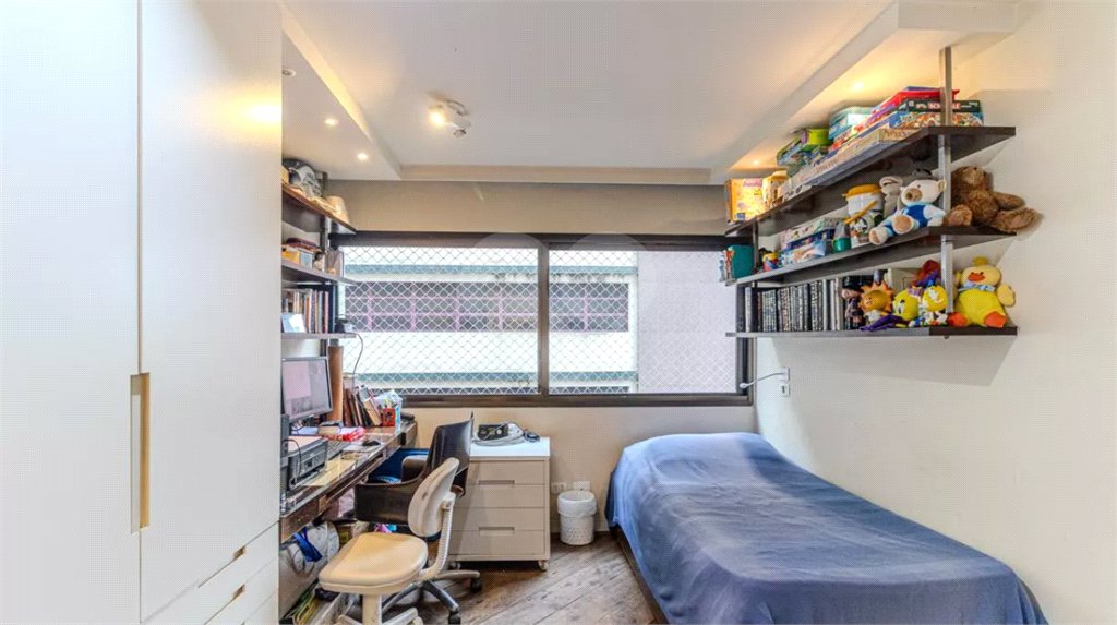 Apartamento à venda com 3 quartos, sendo 1 suíte,  em Higienópolis, São Paulo, SP
