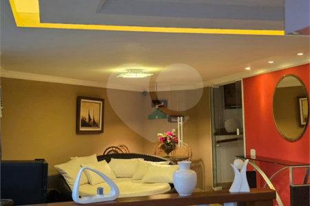 Casa à venda com 5 quartos, sendo 1 suíte,  em Praia Rasa, Armação dos Búzios, RJ