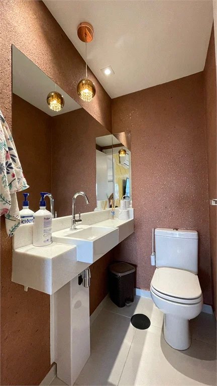 Apartamento à venda com 4 quartos, sendo 2 suítes,  em Pinheiros, São Paulo, SP