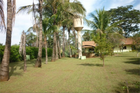 Chácara à venda ou para alugar com 4 quartos, sendo 1 suíte, em Chácara Velosa, Araraquara, SP