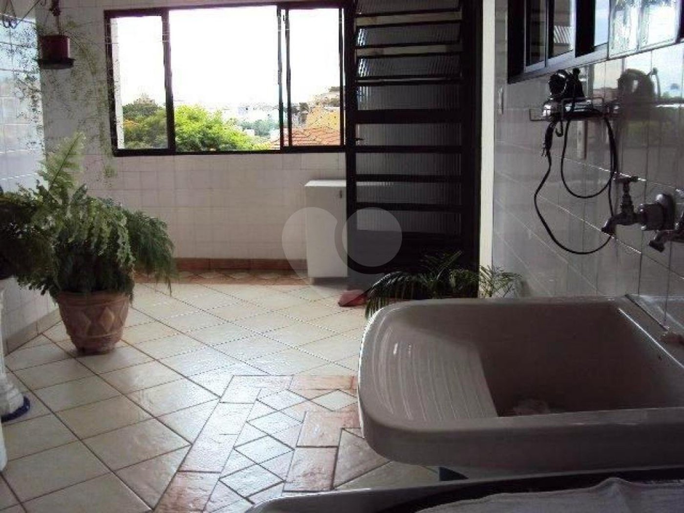 Sobrado à venda com 3 quartos, sendo 1 suíte,  em Vila Paulicéia, São Paulo, SP