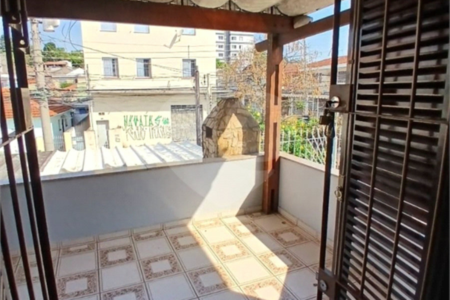 Sobrado à venda com 4 quartos, sendo 2 suítes, em Vila Constança, São Paulo, SP