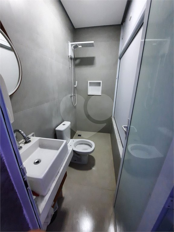 Casa à venda com 3 suítes no condomínio Ecovillagio, São Roque - SP