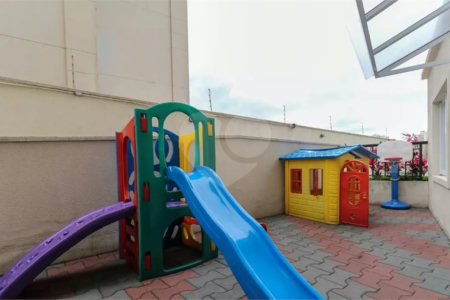 Apartamento à venda com 3 suítes em Vila Ipojuca, São Paulo, SP