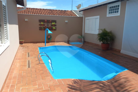 Casa à venda com 4 quartos, sendo 2 suítes, em Jardim Adalgisa, Araraquara, SP