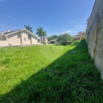Terreno à venda com 1 suíte no condomínio Portal do Lago, Valinhos - SP