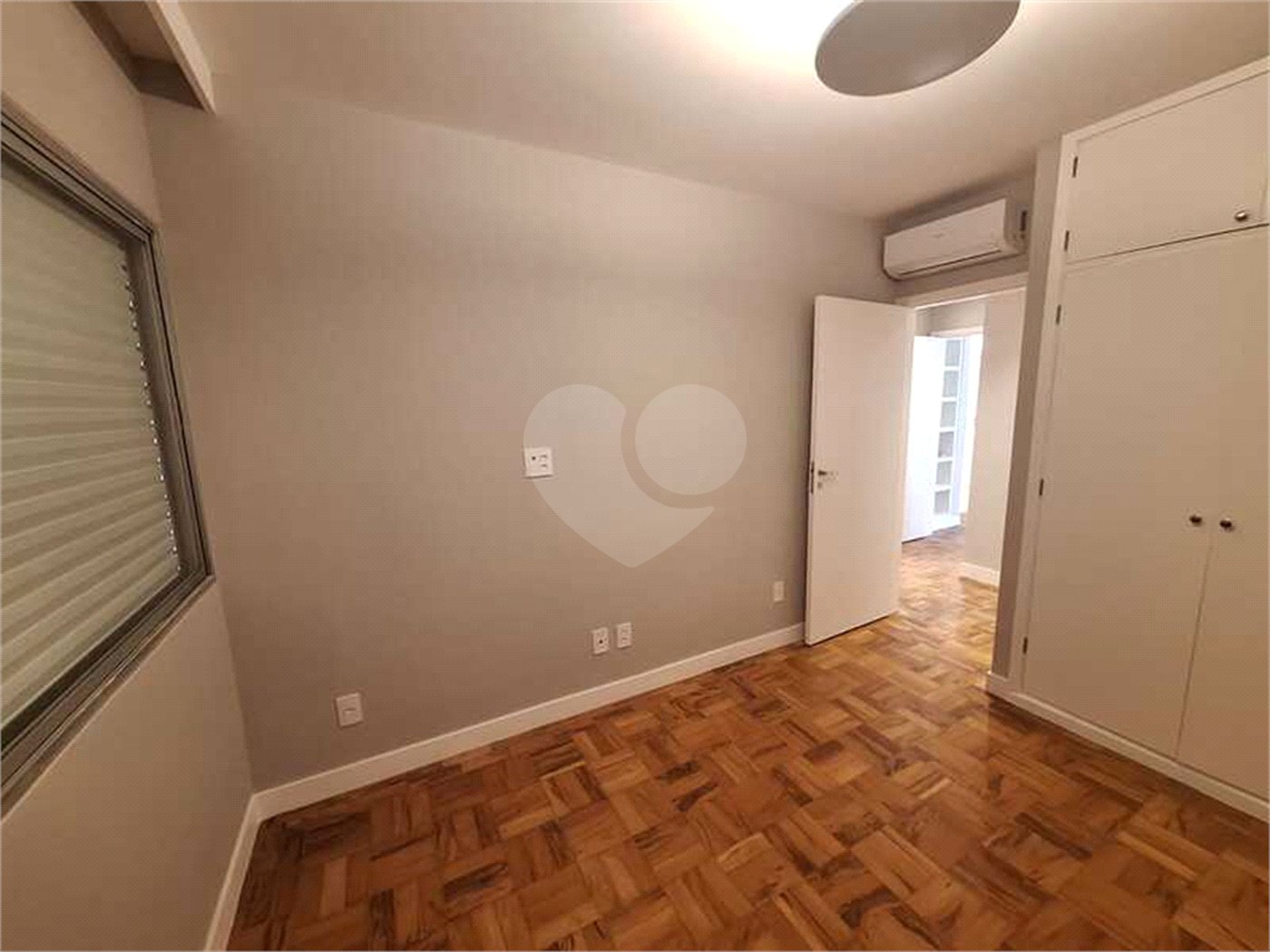 Apartamento à venda com 3 quartos, sendo 1 suíte, em Itaim Bibi, São Paulo, SP