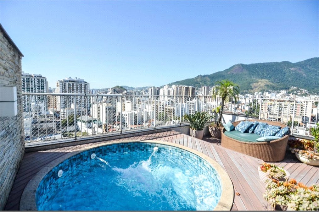 Cobertura à venda com 3 quartos, sendo 1 suíte,  em Vila Isabel, Rio de Janeiro, RJ