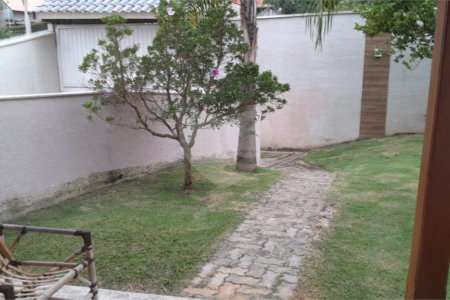 Chácara em Área Rural de Piracaia, com casa principal + 4 kitnets alugadas, excelente localização