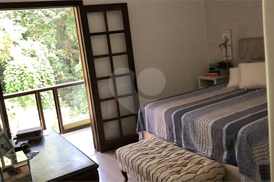 Casa à venda com 3 quartos, sendo 1 suíte,  no condomínio Alpes da Cantareira, Mairiporã - SP