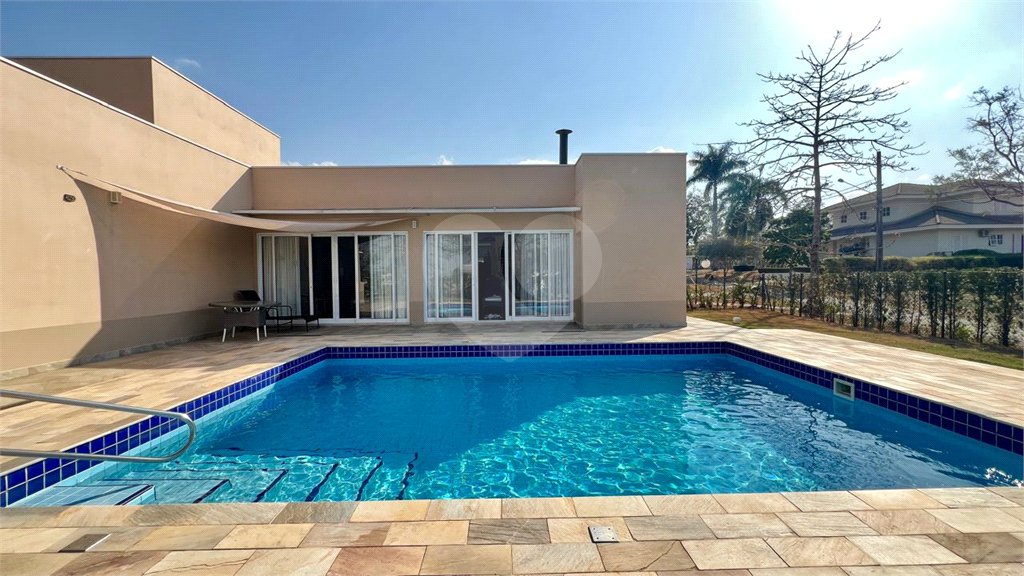 Casa à venda com 3 suítes no condomínio Haras Paineiras, Salto - SP
