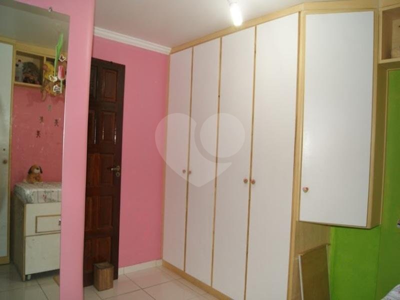 Sobrado à venda com 6 quartos, sendo 5 suítes, em Jardim Catanduva, São Paulo, SP