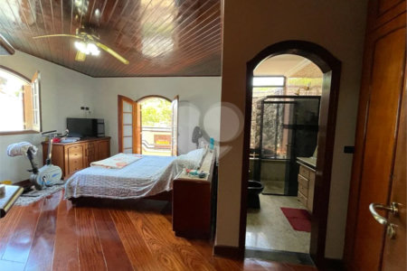 Casa à venda com 6 quartos, sendo 1 suíte, no condomínio Granja Olga I, Sorocaba - SP