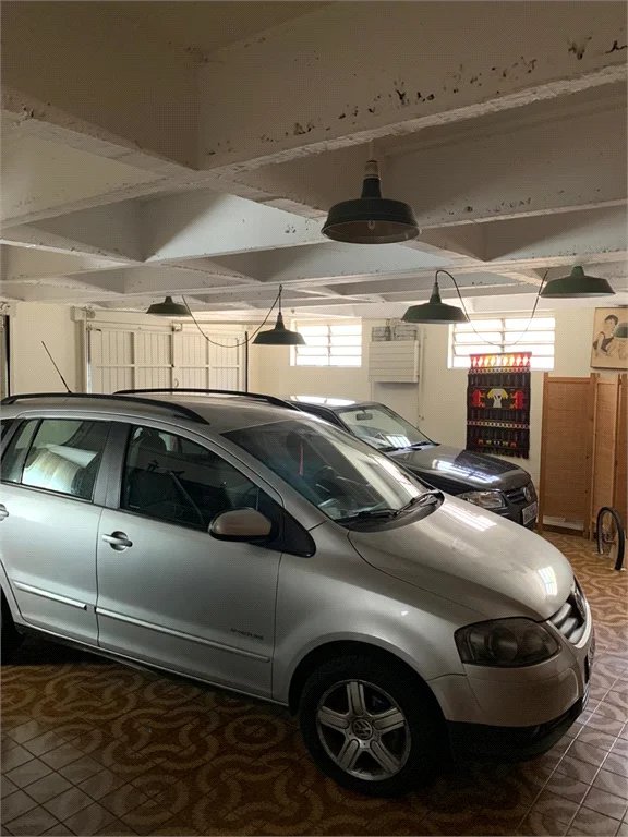 Casa à venda com 4 quartos, sendo 1 suíte, em Caxingui, São Paulo, SP
