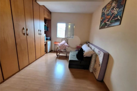 Casa à venda com 3 quartos, sendo 1 suíte, em Vila Gomes, São Paulo, SP