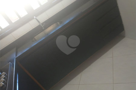 Sobrado à venda com 3 quartos, sendo 1 suíte,  em Jardim Universo, Mogi das Cruzes, SP