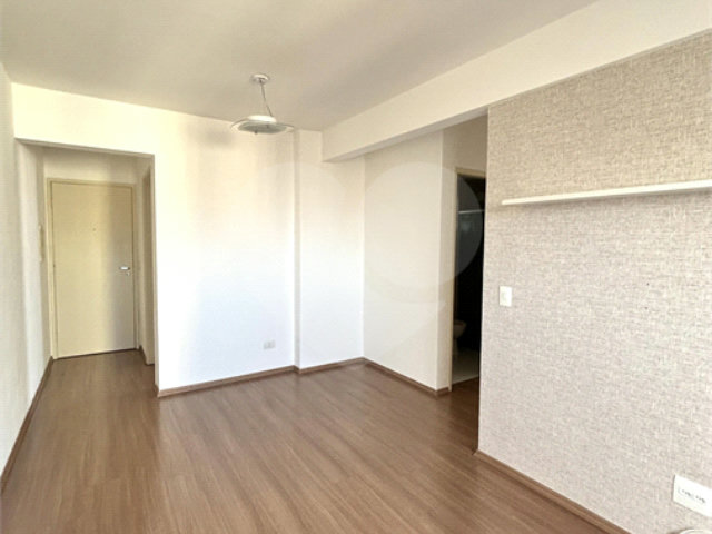 Apartamento à venda com 2 quartos, sendo 1 suíte,  em Parada Inglesa, São Paulo, SP