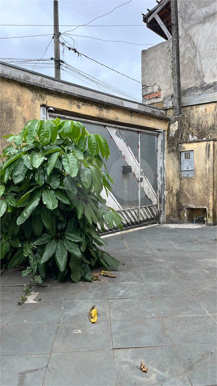 Casa Térrea à venda com 3 quartos em Jardim Dom José, São Paulo, SP