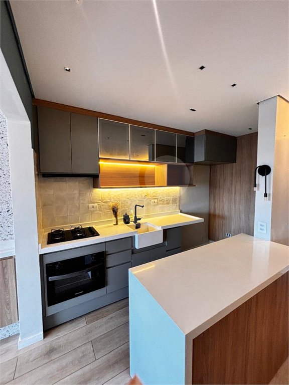 Apartamento à venda com 3 quartos, sendo 1 suíte,  em Jardim Oswaldo Cruz, São José dos Campos, SP