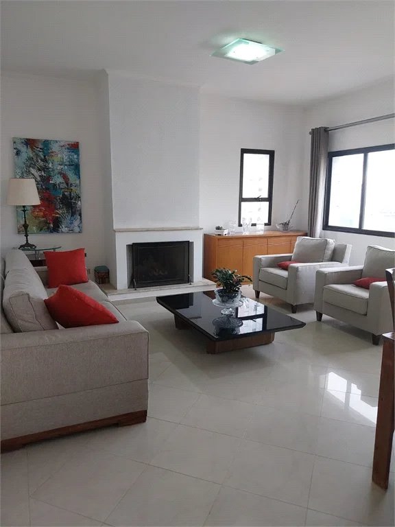 Apartamento à venda com 4 quartos, sendo 1 suíte, em Vila Ipojuca, São Paulo, SP