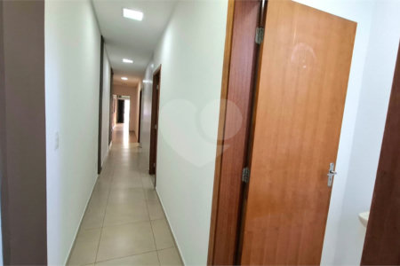 Sobrado à venda com 3 suítes em Vila Hortência, Sorocaba, SP