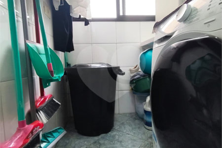 Apartamento à venda com 3 quartos, sendo 1 suíte,  em Vila Monumento, São Paulo, SP