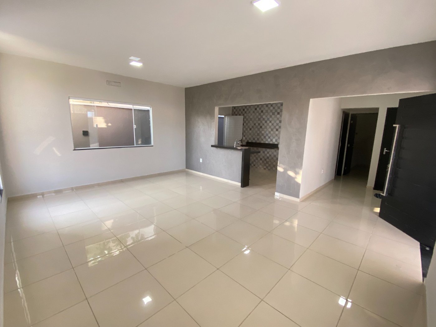 Casa à venda com 3 quartos, sendo 2 suítes, no condomínio PORTO LAGOA, Aquiraz - CE