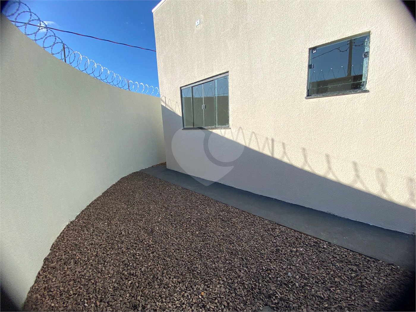 Casa à venda com 2 quartos, sendo 1 suíte,  em Ipê, Três Lagoas, MS