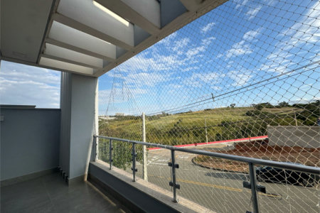 Casa à venda com 4 quartos, sendo 1 suíte,  no condomínio Condomíno Helena Maria, Sorocaba - SP