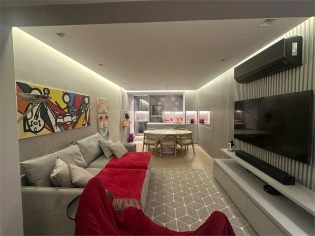 Apartamento à venda com 3 quartos, sendo 2 suítes,  em Santo Amaro, São Paulo, SP
