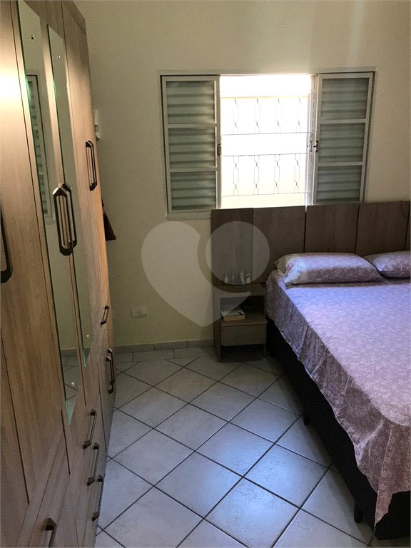 Casa à venda com 3 quartos, sendo 1 suíte, em Jardim Karolyne, Votorantim, SP