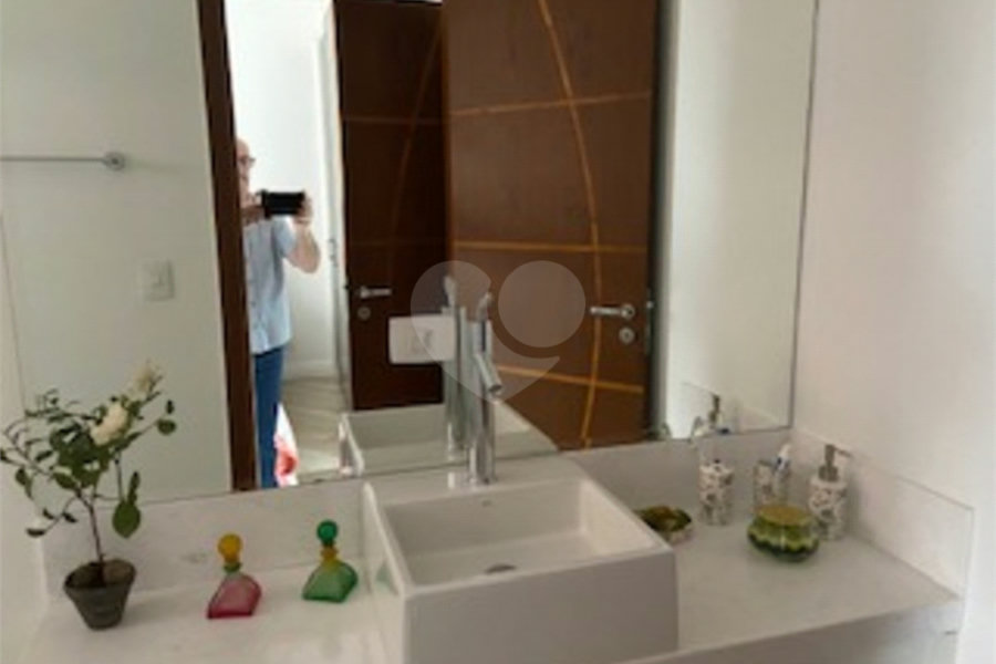 Casa à venda com 4 suítes no condomínio Parque Imperial da Cantareira, Mairiporã - SP