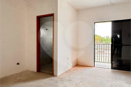 Casa à venda com 3 quartos, sendo 1 suíte, no condomínio Miguel Comitre, Poá - SP