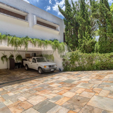 Casa Térrea à venda com 4 suítes em Jardim Cordeiro, São Paulo, SP