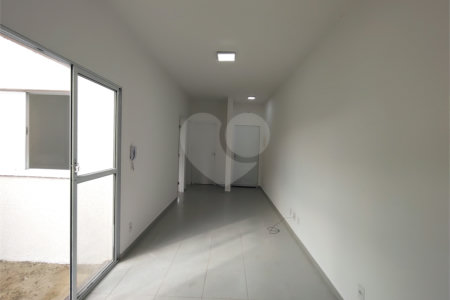 Casa à venda ou para alugar com 2 quartos no condomínio Villagio Allegro, Itapetininga - SP