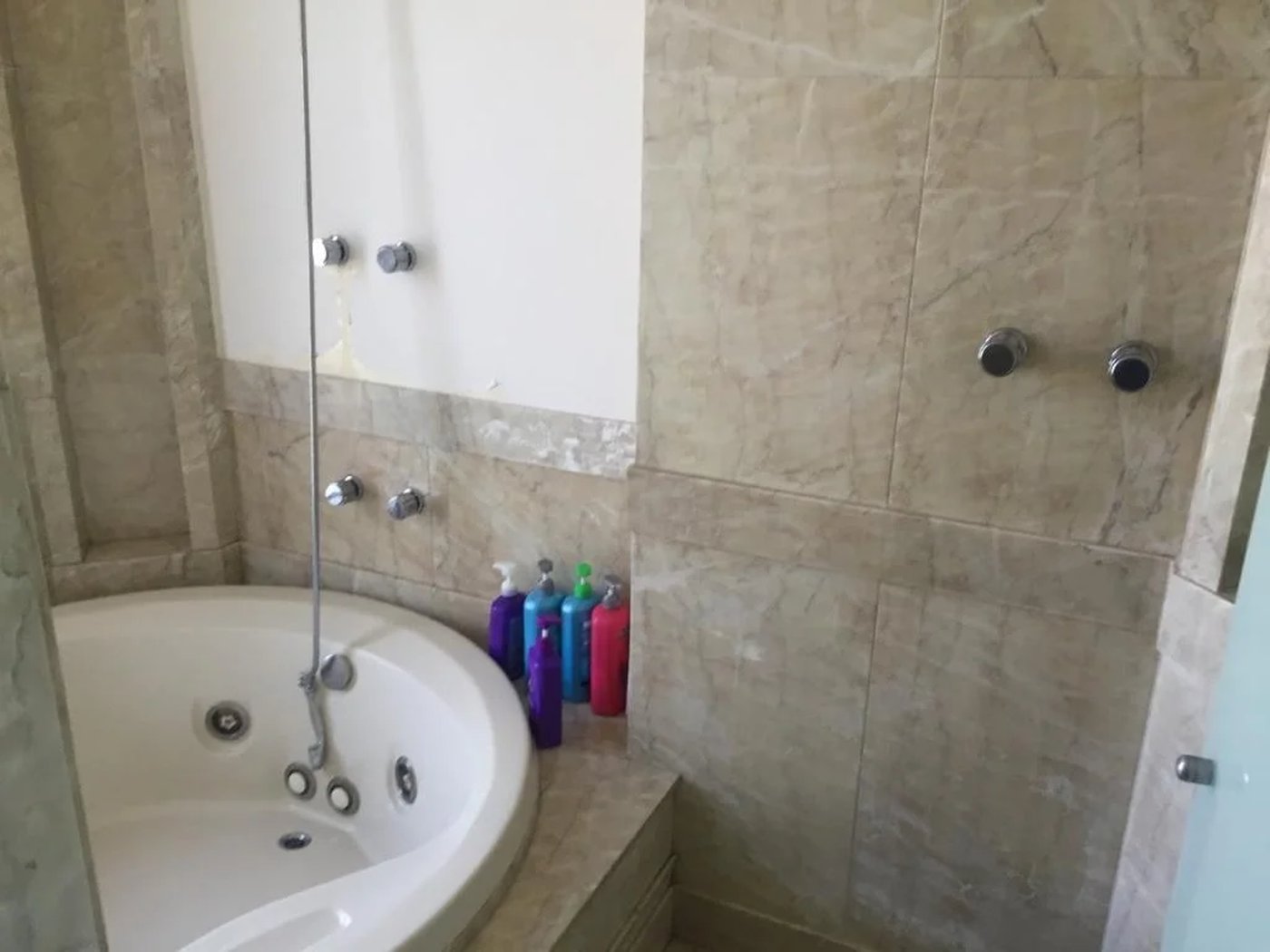 Apartamento à venda ou para alugar com 4 suítes em Vila Suzana, São Paulo, SP