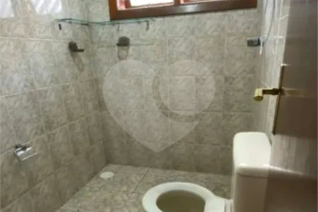 Sobrado à venda com 3 quartos, sendo 1 suíte, em Jardim Ester, São Paulo, SP